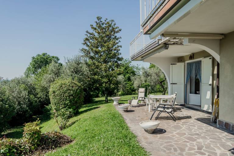 Fully equipped apartment with pool, yard & terrace | Pets are welcome — photo 2