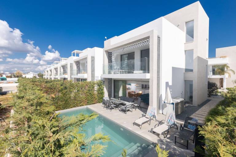 House Paralimni