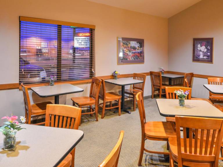 Baymont by Wyndham Sioux Falls North/I-29/Russell St — photo 3