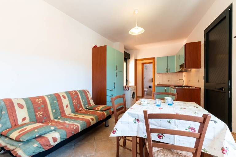 Central location with balcony – Apartment Cavour Codice E — photo 5