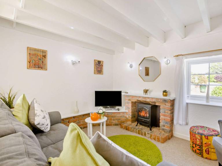 Lovely cottage with pool & garden | Pet-friendly — photo 3