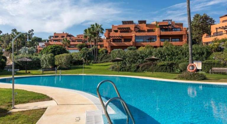 Rental apartment with hot tub & pool | Close to the beach | Pet-friendly — photo 3