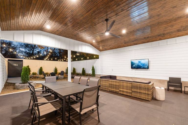 House  Harbor Village