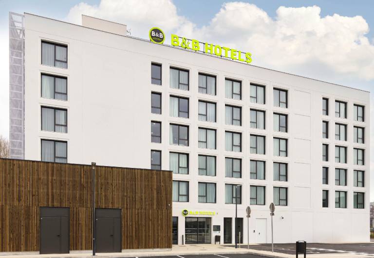 B&B HOTEL Cergy Saint-Christophe Gare in Osny