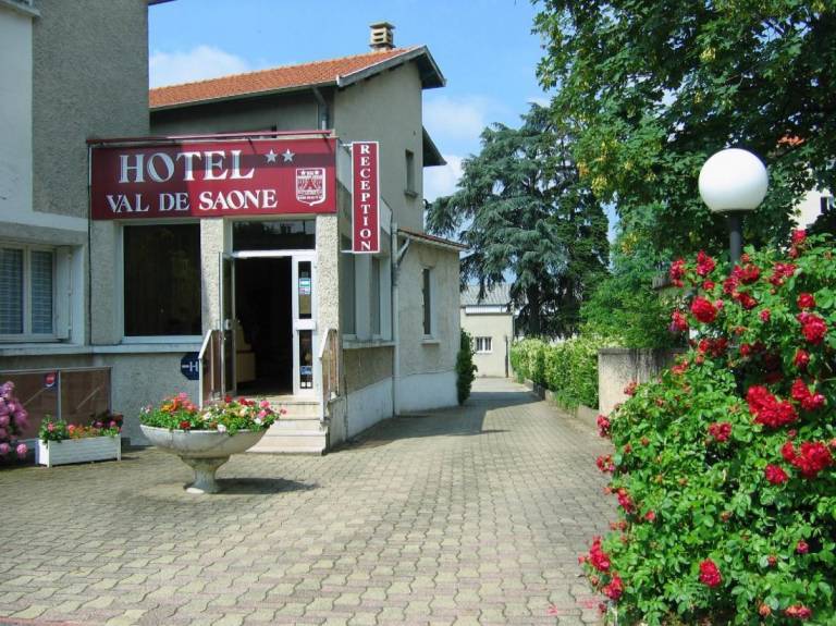 Hotel Val de Saone Caluire Rillieux in Caluire-et-Cuire