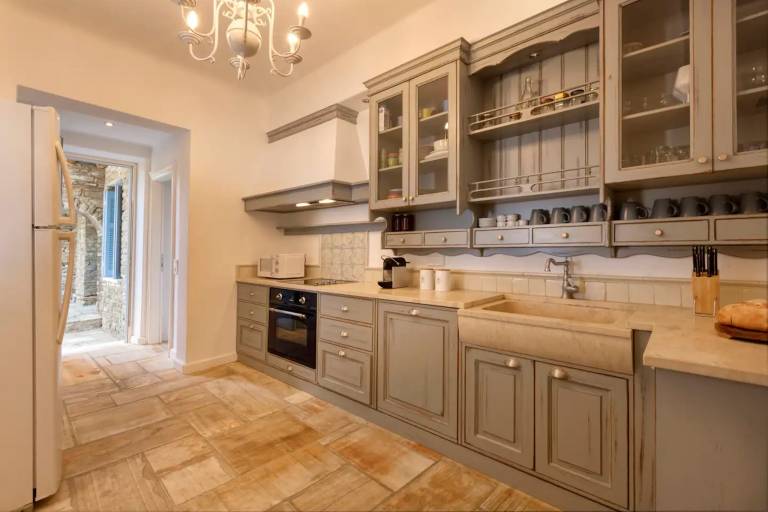 Elegant Andros Beach House Villa Stenies Thalassino Beautiful SeaViews — photo 4