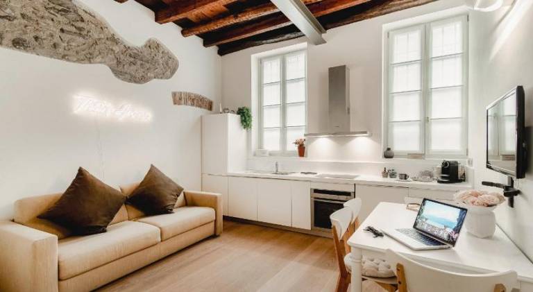 Holiday apartment | Near Como Cathedral | Pets are welcome in Brunate
