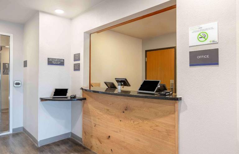 Extended Stay America Select Suites - Omaha - Southwest — photo 2