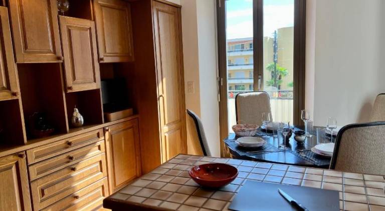Holiday apartment with garden & terrace — photo 3