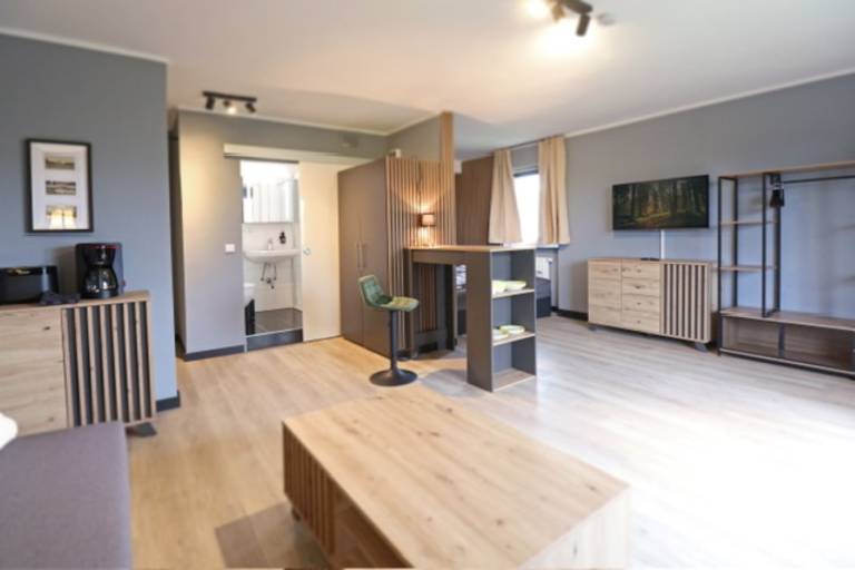 Children-friendly condo | City view | Pets allowed — photo 2