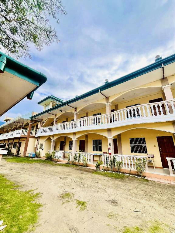 White Beach Lodge by Matt Travel in Puerto Galera