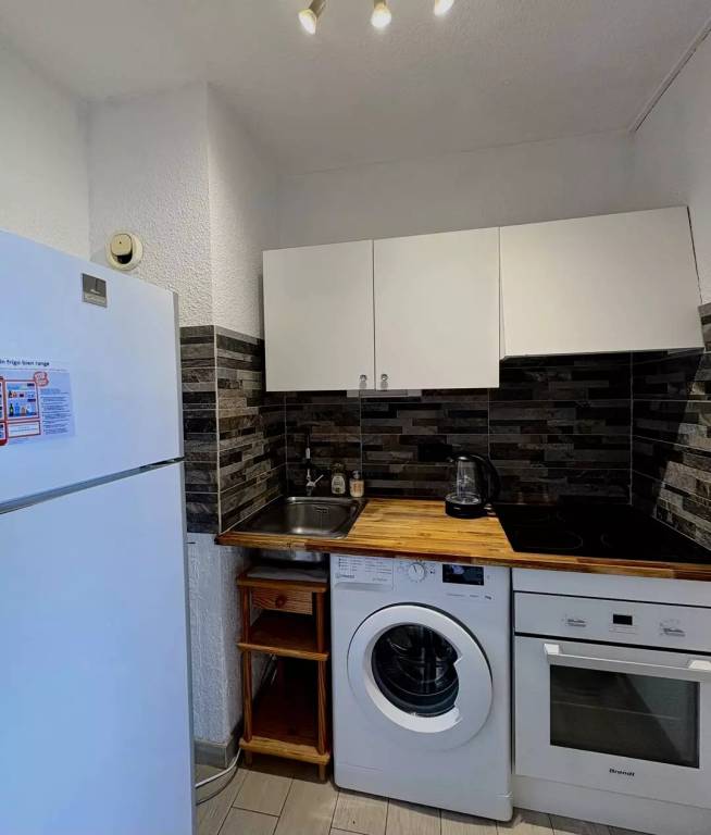 Apartment with garden — photo 3