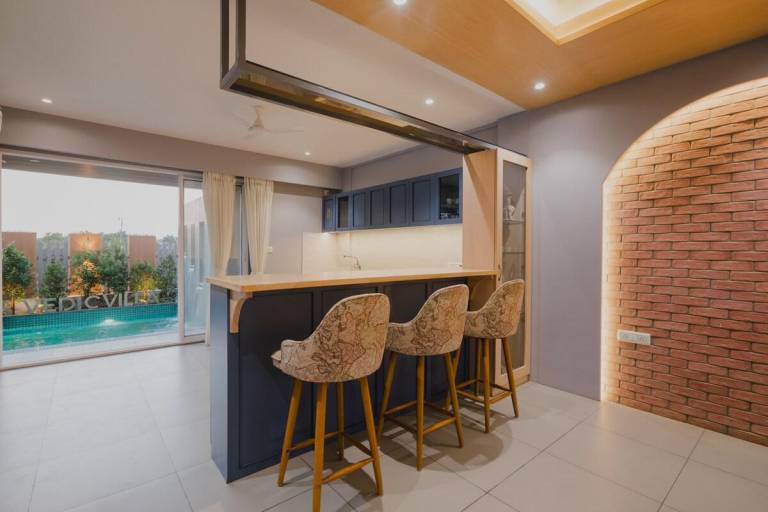 Aaramghar Stays - 5BR W/ Heated Pool+Jacuzzi+Steam — photo 5