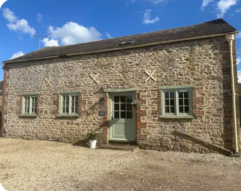 Charming atmospheric Cotswold Cottage