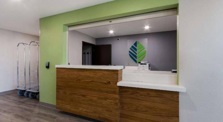 WoodSpring Suites Chandler Airport — photo 4