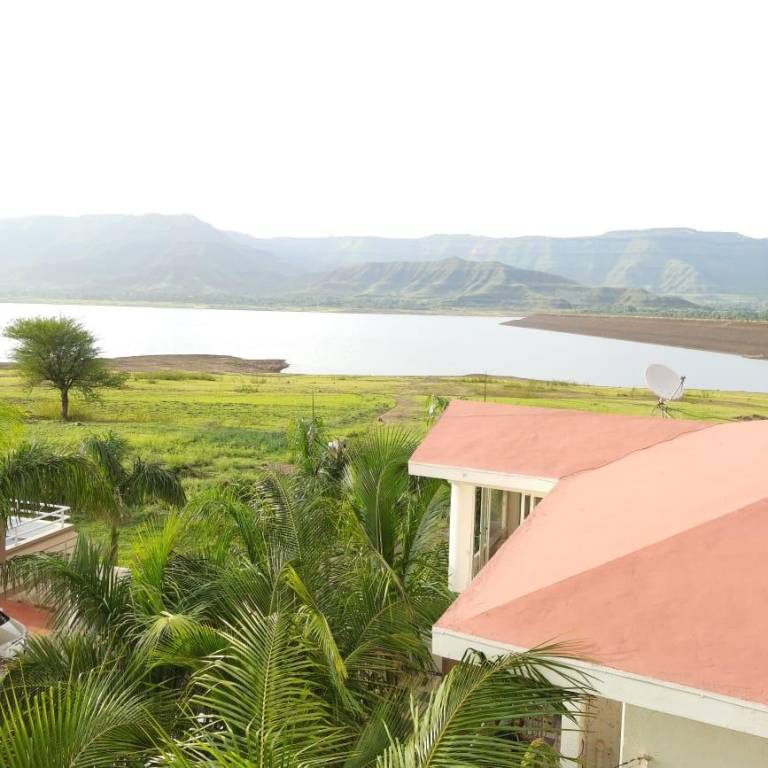 Villa  Bhatghar Dam