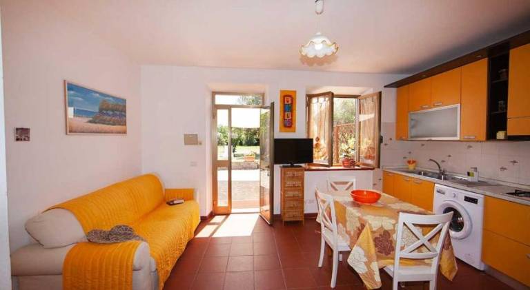 Lovely apartment with barbecue & yard | Pets are welcome — photo 3