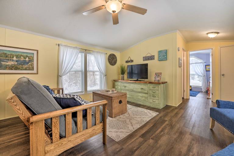 Charming South Haven Home - Great Location! — photo 4