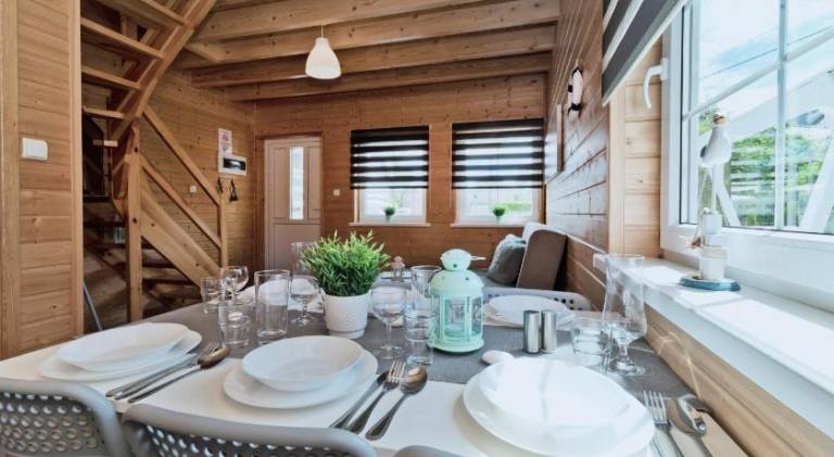 Lodge with barbeque, garden & patio — photo 2