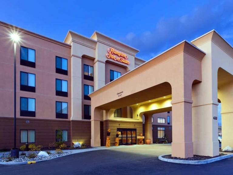 Hampton Inn & Suites Fairbanks in Fairbanks, AK