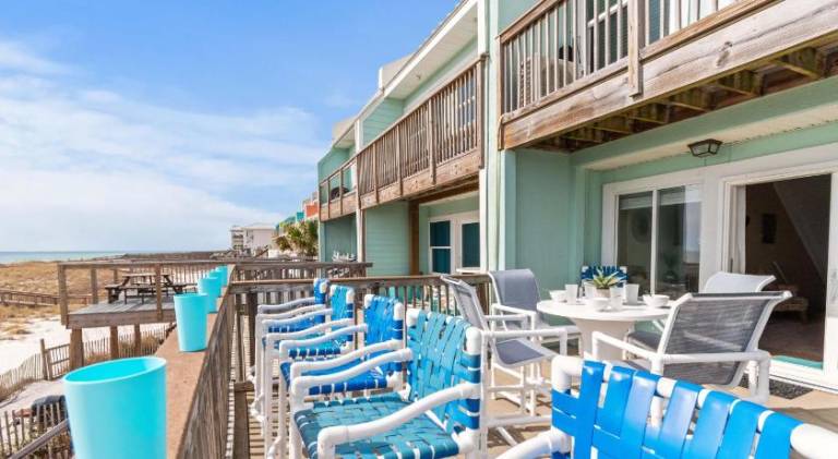 Vacation home | Beach nearby | Pet-friendly — photo 4