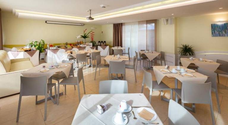 Zeus Residence Hotel — photo 4