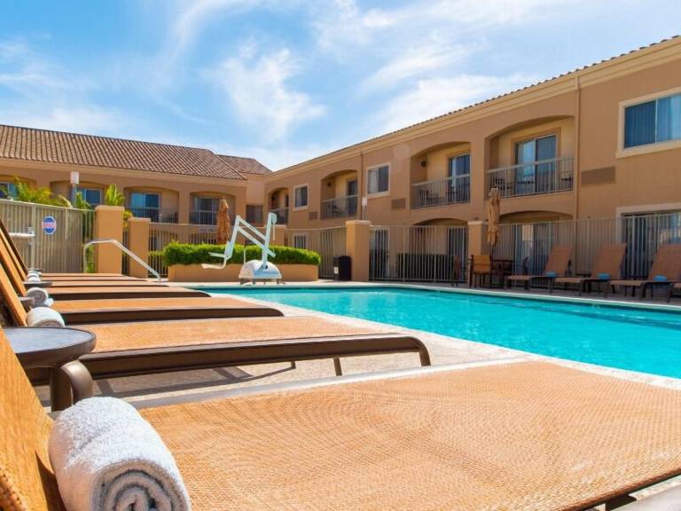 House  Camarillo