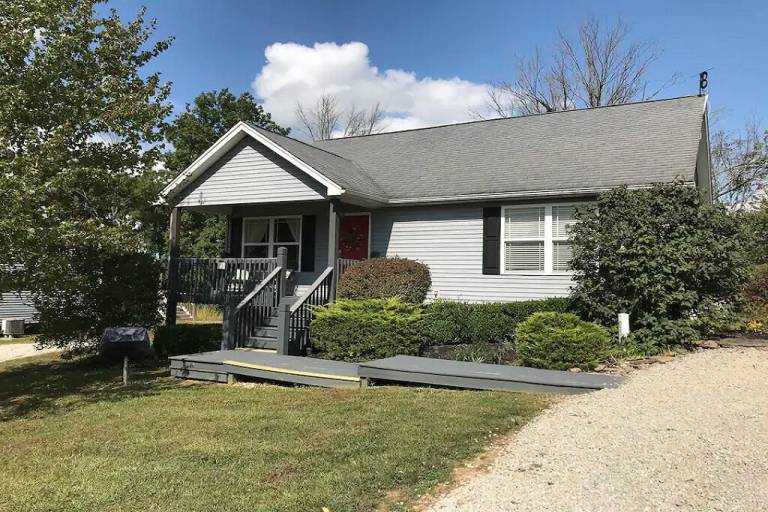 Cottage  Taylorsville