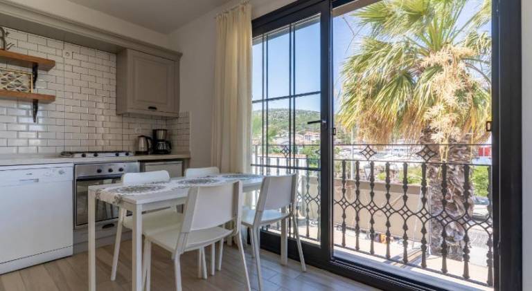 Naro Suites Cesme Marina — photo 3
