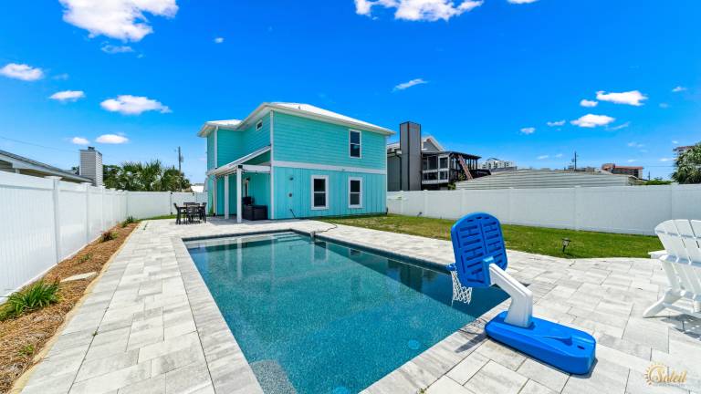 House with patio, private pool & grill in Panama City