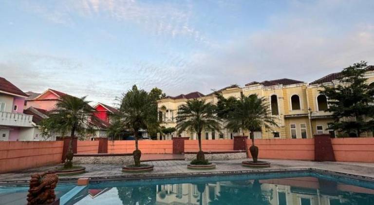120 m&sup2; Villa