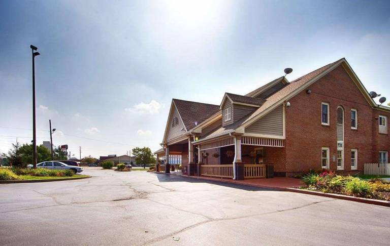 Baymont By Wyndham Indianapolis Northwest in Marion, IN