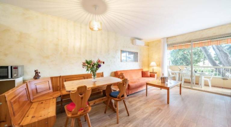 Hello Cote d'Azur - Spacious apartment at a 5 min walk from the beach — photo 4