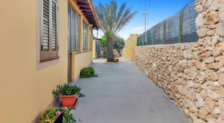 Vacation home with 2 rooms for 4 persons in Lampedusa
