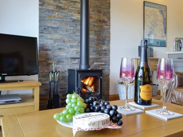 Family-oriented lovely cottage with garden & BBQ | Pets allowed — photo 2