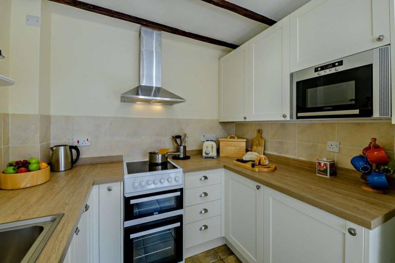 Cottage with 2 rooms for 4 persons — photo 2