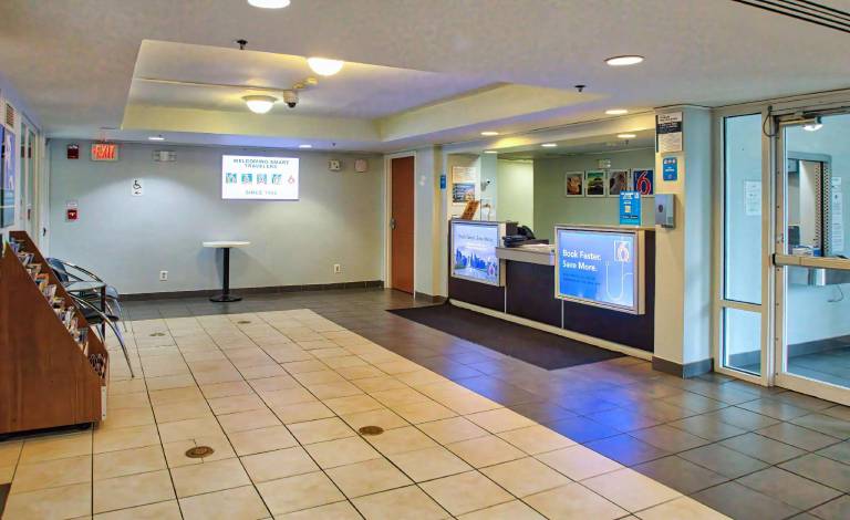 Motel 6 Buffalo, NY - Airport - Williamsville — photo 4