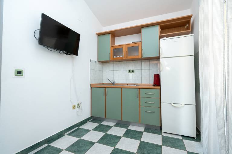 Two bedroom apartment with terrace Mandre, Pag (A-16836-b) — photo 2
