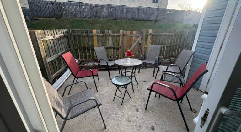 2bed 3bath private and close to everything ! — photo 5