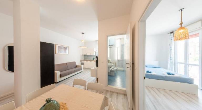 Rental apartment with 1 room for 6 persons — photo 2