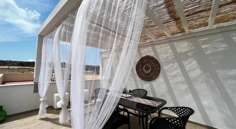 Holiday apartment with pool in San Vito Lo Capo