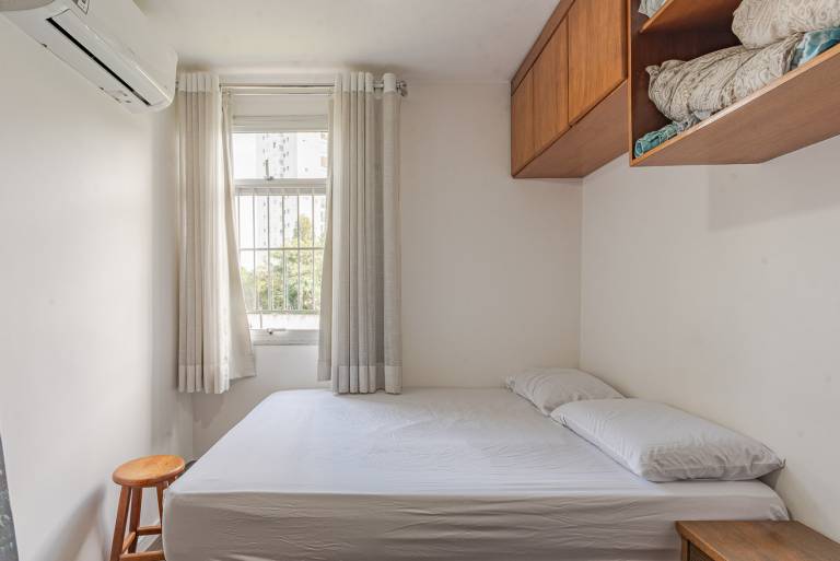 Holiday apartment with yard — photo 3
