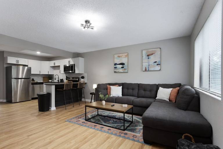 Condo  Lawrence