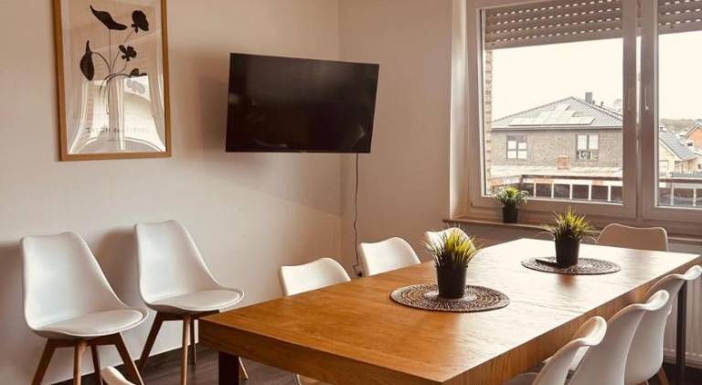 O107 XXL I 160m2 I Kamin I Balkon I 2 WC I Kucheninsel — photo 4