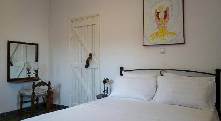 House with terrace, barbeque & yard | Pet-friendly — photo 2