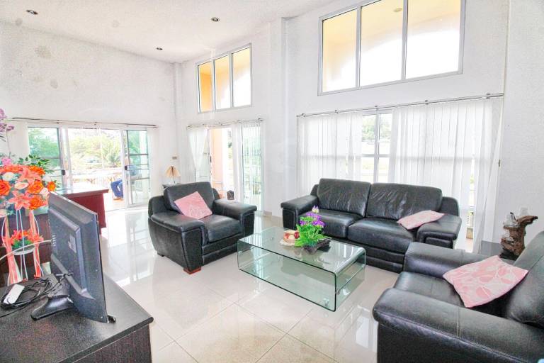 Cliff & Beach Villa Ban Chang — photo 4