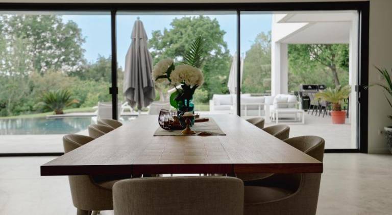 Villa with pool — photo 3