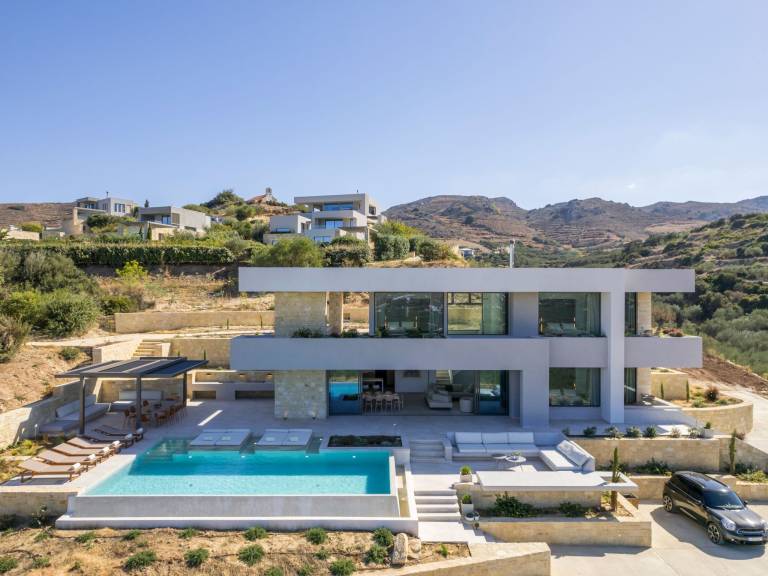 Vacation home with garden, terrace & barbecue | Mountain view in Kissamos