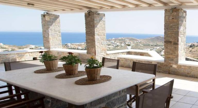 Fully equipped apartment with barbeque, yard & patio | Good for workation | Dogs allowed in Syros