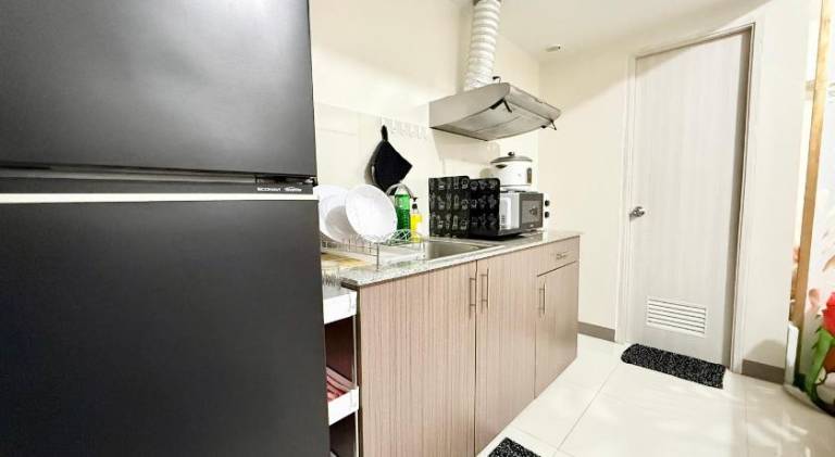 Serviced apartment with pool — photo 3
